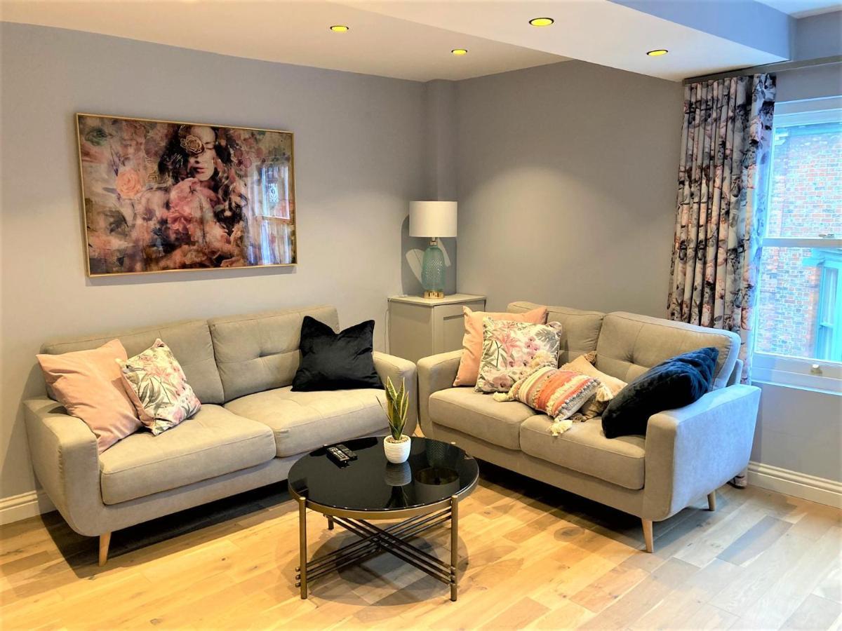 Ferienwohnung Escape 2 Unwind, Minster Retreat - Sleeps 5 York Exterior foto
